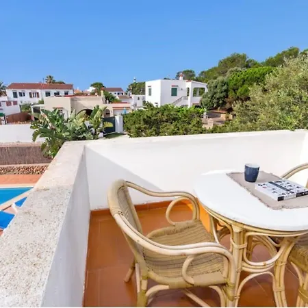 Jultomas Villa *